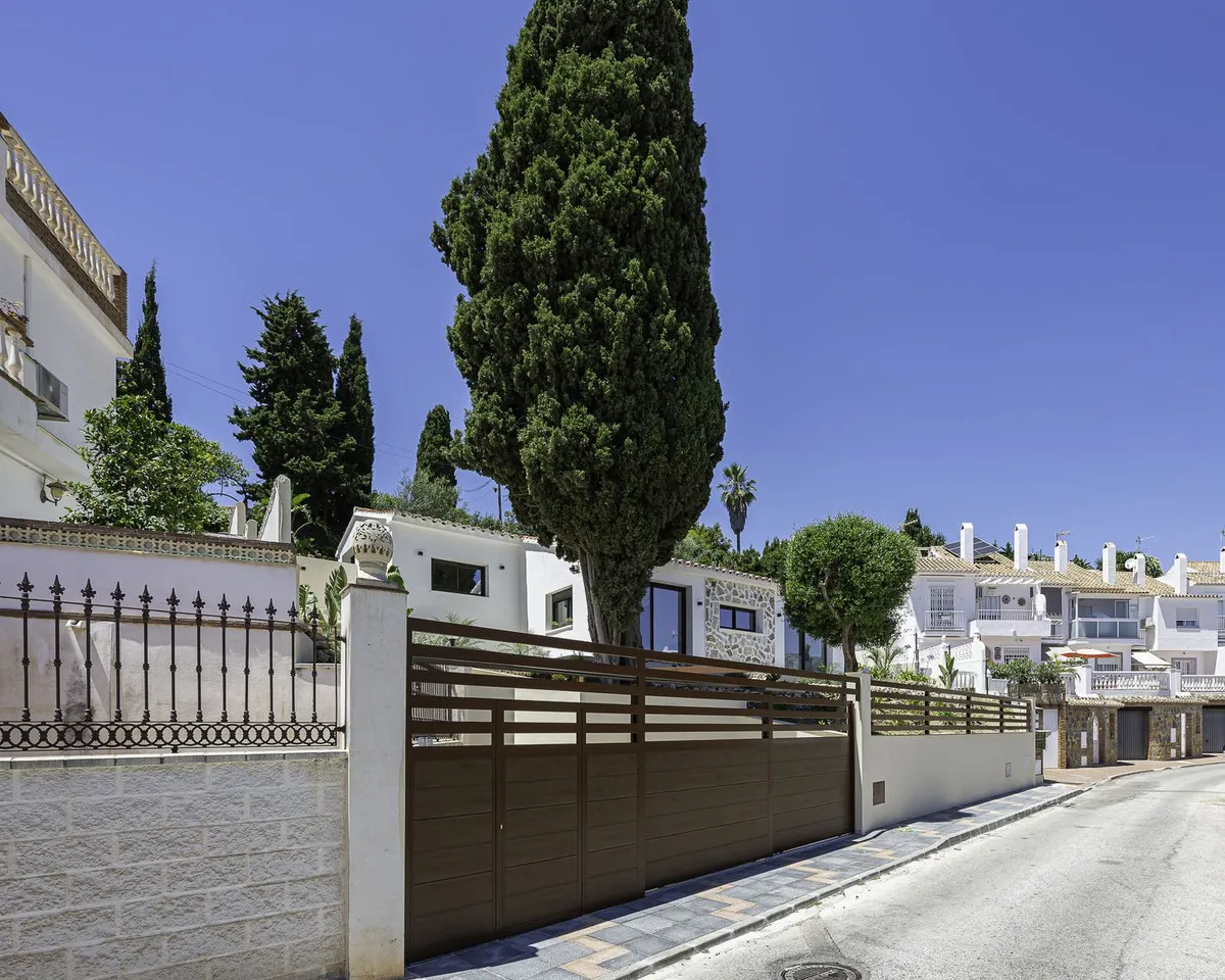 2b74d3e9-8e8b-4aca-823d-1940810000ab