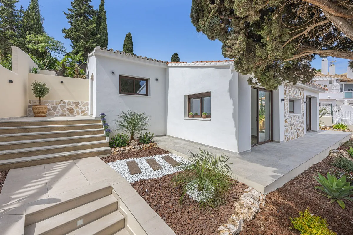 6d2e55ee-63a0-4aba-bf2e-6f30842e8a71