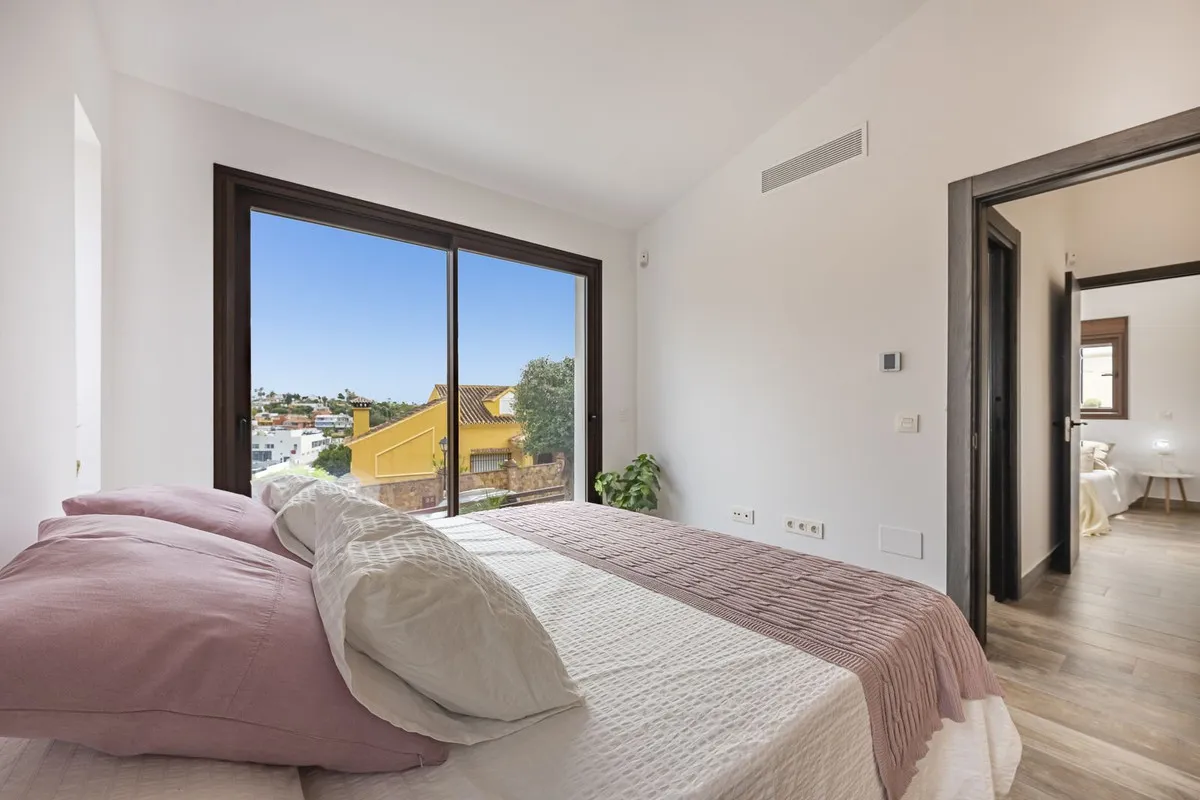 866a9197-e4d4-43f6-913c-a6e26fbe97e1