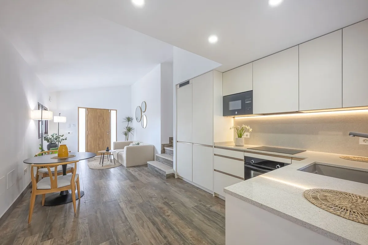 8e632e04-e546-4ba5-9ce4-2e8a2c3ebcc2