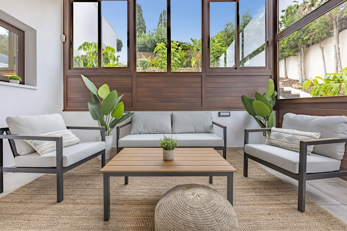 ae6bbf5e-3e50-4fc5-ade4-0060593a518f