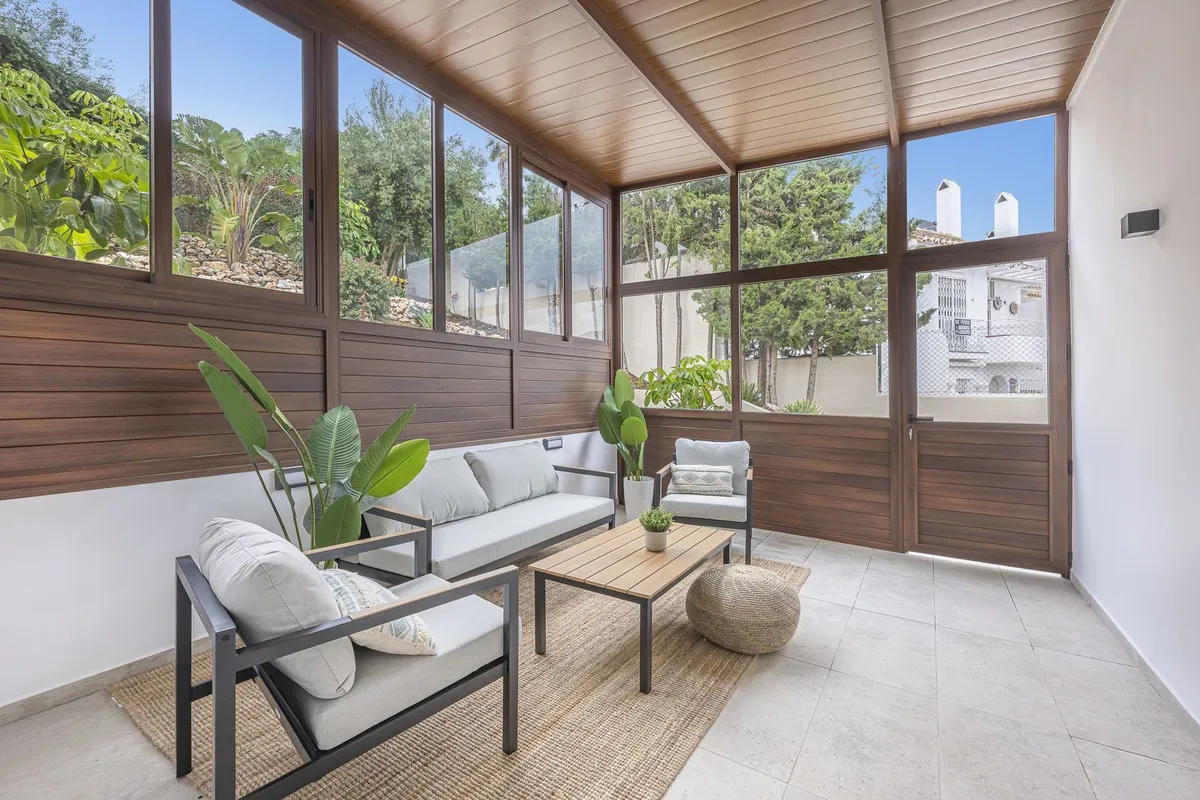 e7f2db46-0ad6-4fb6-9856-5f531b52b1d7