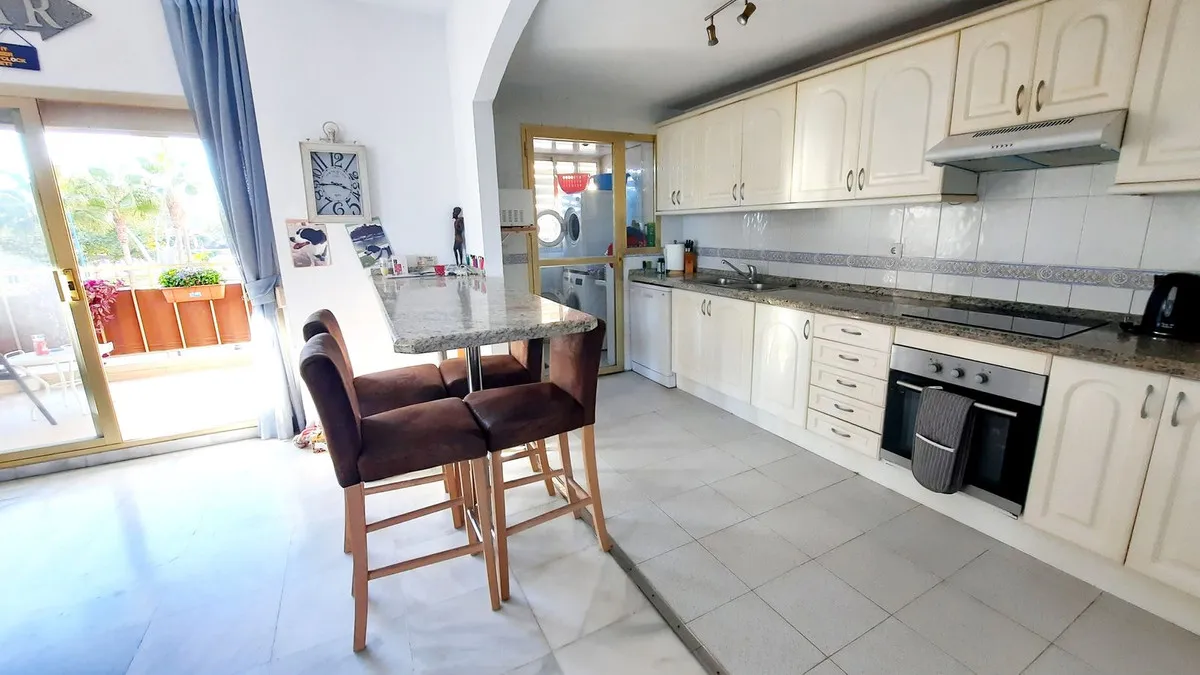 a0aa8661-4540-4d81-b8a2-0523065e6871