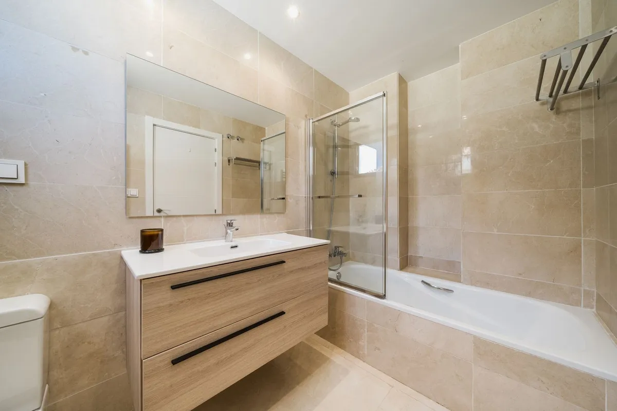 b7fb78c7-6bee-4a69-abe9-f08771fa6f98