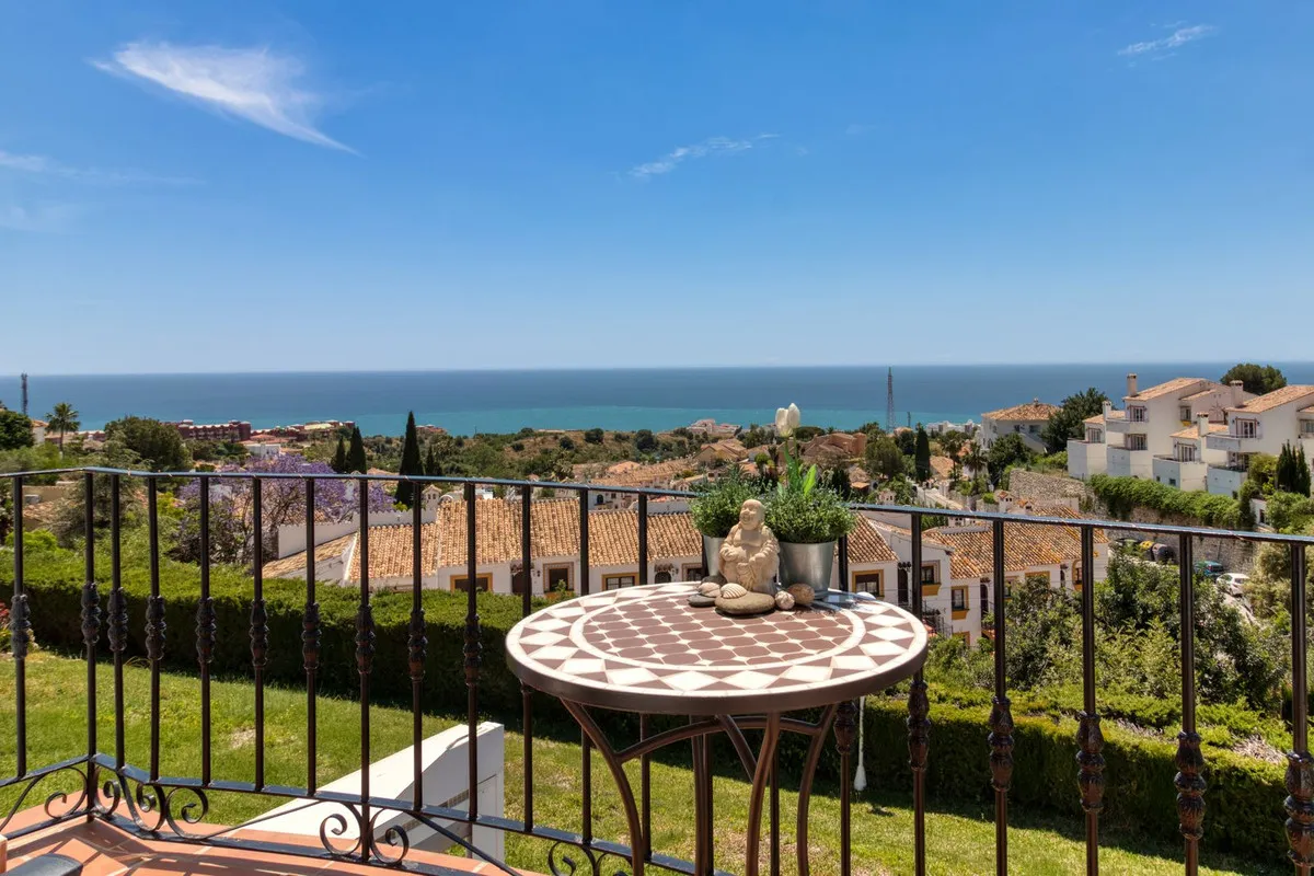 0c8be2d3-0071-419b-8dcf-6d78bfb2ec70