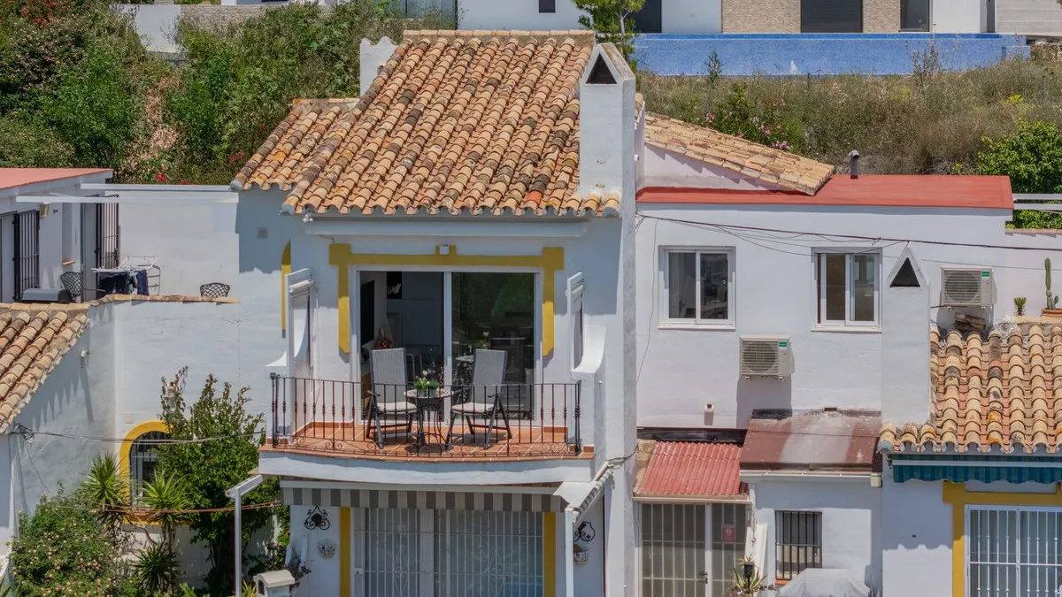 96356775-41ef-4190-aa39-db02c7a04577