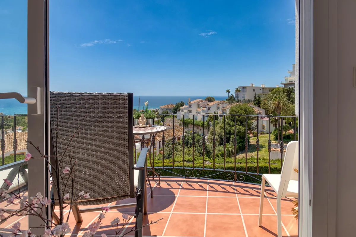 dacc42ca-83b4-44c7-a5ea-832da60ceae5