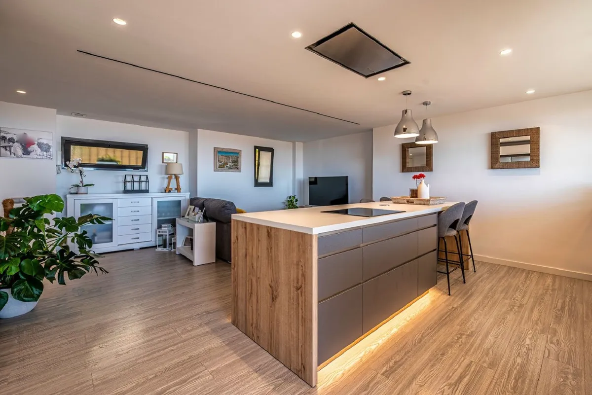 19e8da97-89cc-474b-b8fc-3136be8e23ee