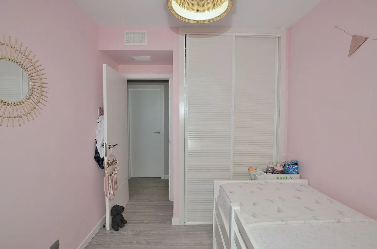 20dd416f-b02b-4ba0-bc35-d48a5c3846ff