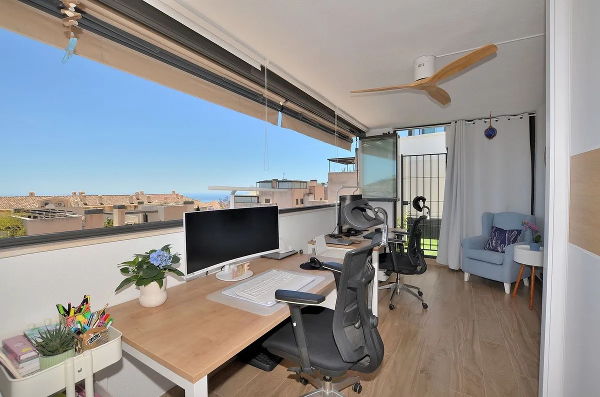 65832775-845b-4625-886a-7b1b4ce385b5