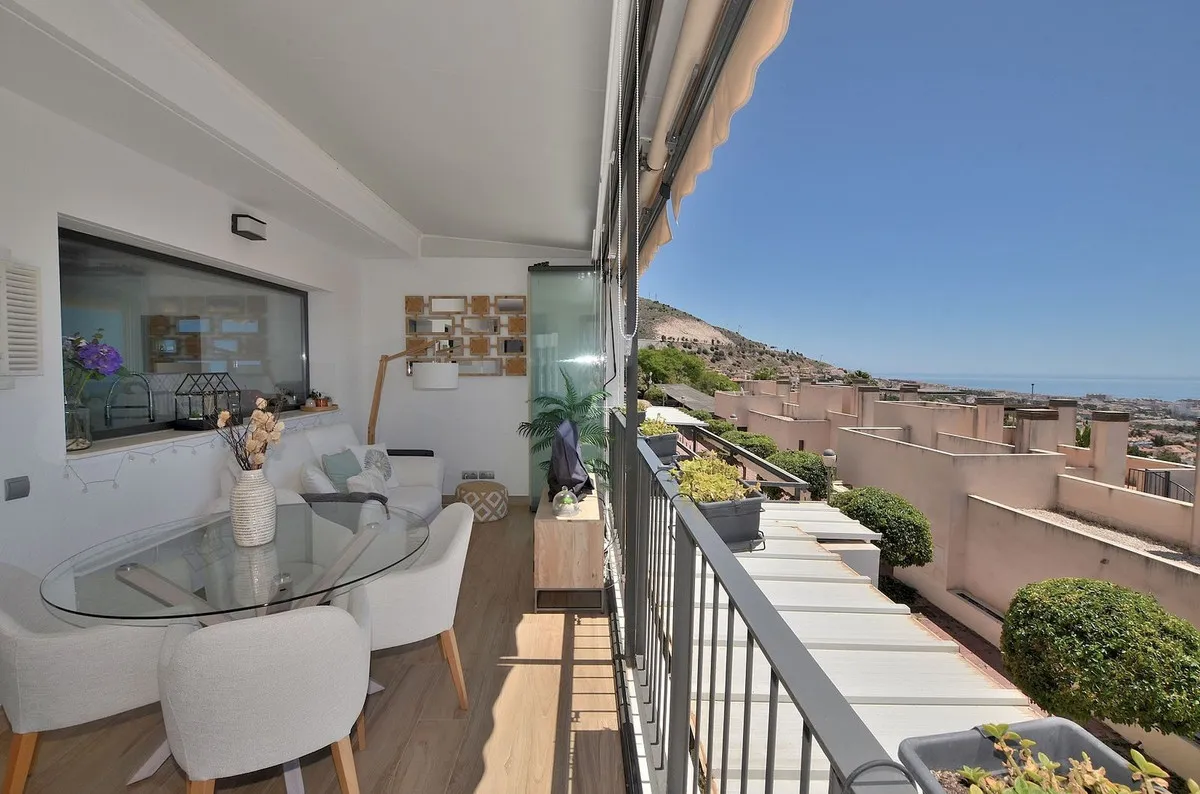 eee0a9f1-b5a5-4b35-9fd3-6c9280554b1b