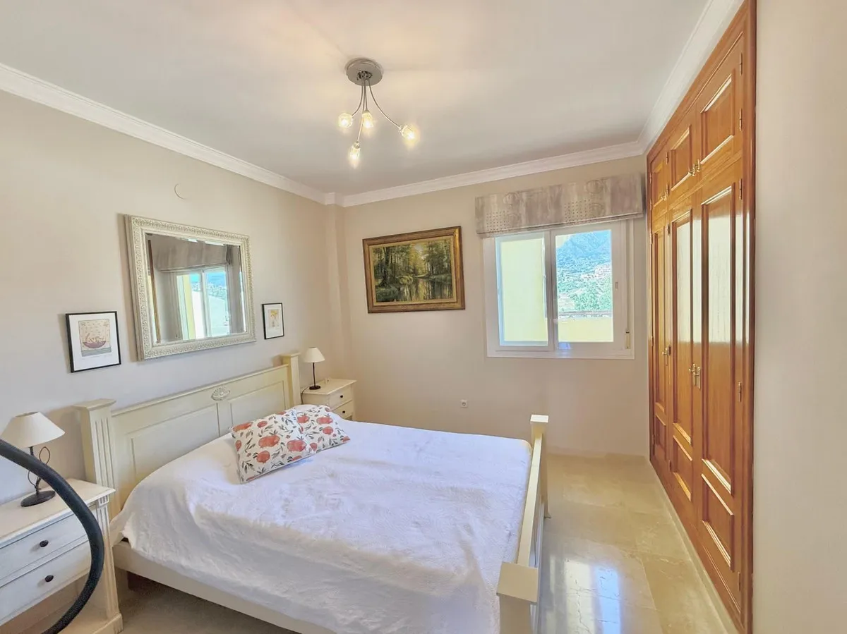 561570e3-3138-44cd-a3ab-a36fcab929ca