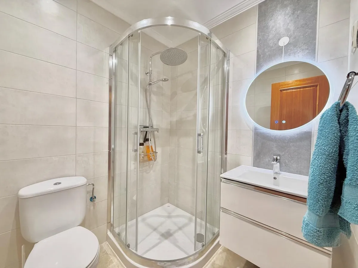 74b8b865-81fc-4afe-919c-db99ccc4d18d