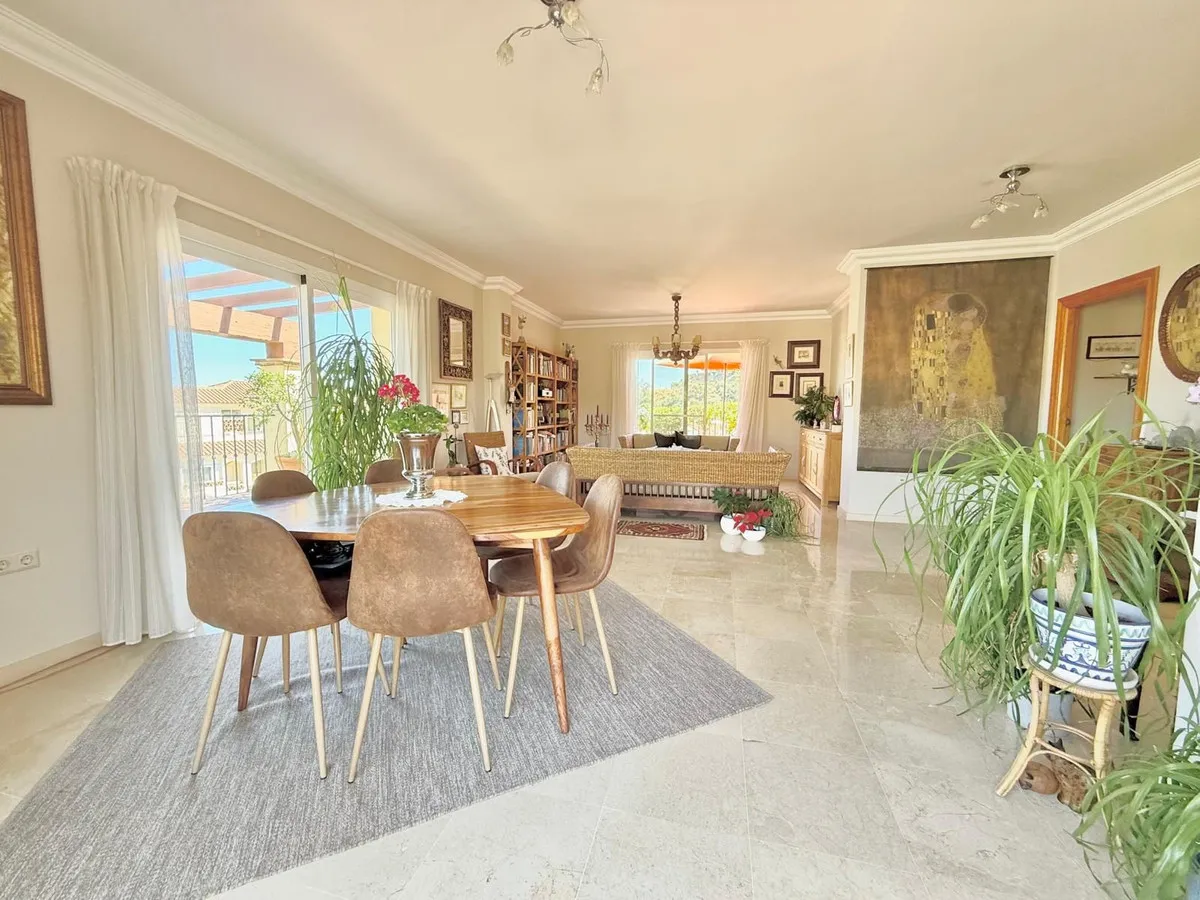 af4404cc-d0e9-4ef2-8061-2935e61ddcf6