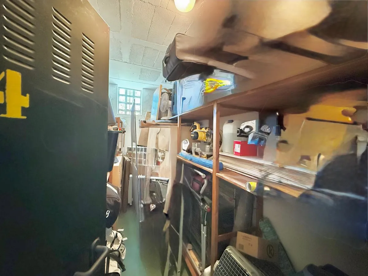 f9f16ee7-36b4-45c2-adc7-8215c9961a99