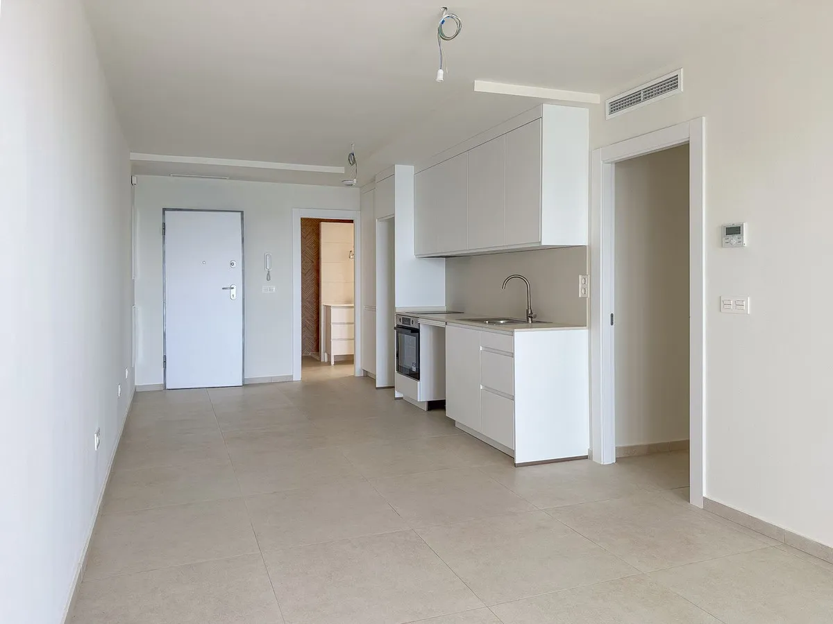 87e1b615-111f-4684-a172-71e82d4b76ba