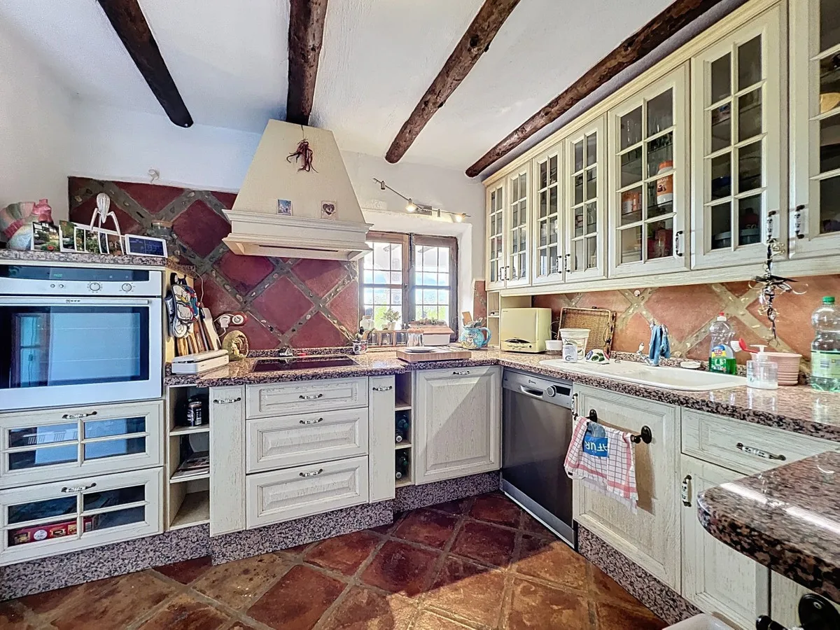 0e548a88-e53a-42a0-8501-4bb2c73b6fbc