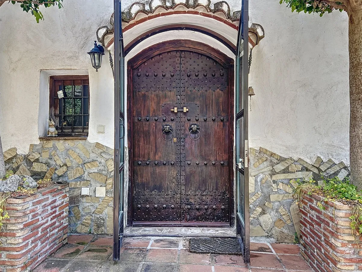 516c979a-36e7-451c-9394-5c09c4974a54