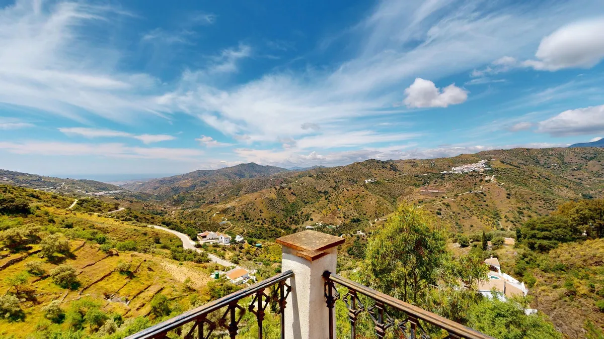 8c5ad8b4-b03c-42f9-a674-8eadba546bed