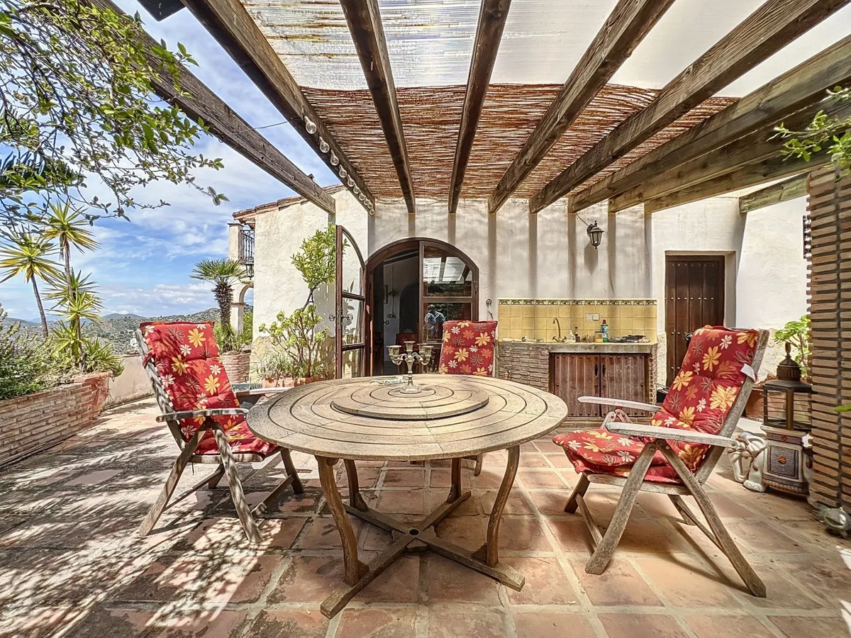 c3fd210e-d5d8-445c-9ce7-c17409642b5e