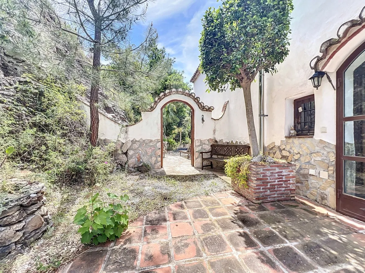 ecc988e4-7080-41d3-a10e-87149d092697