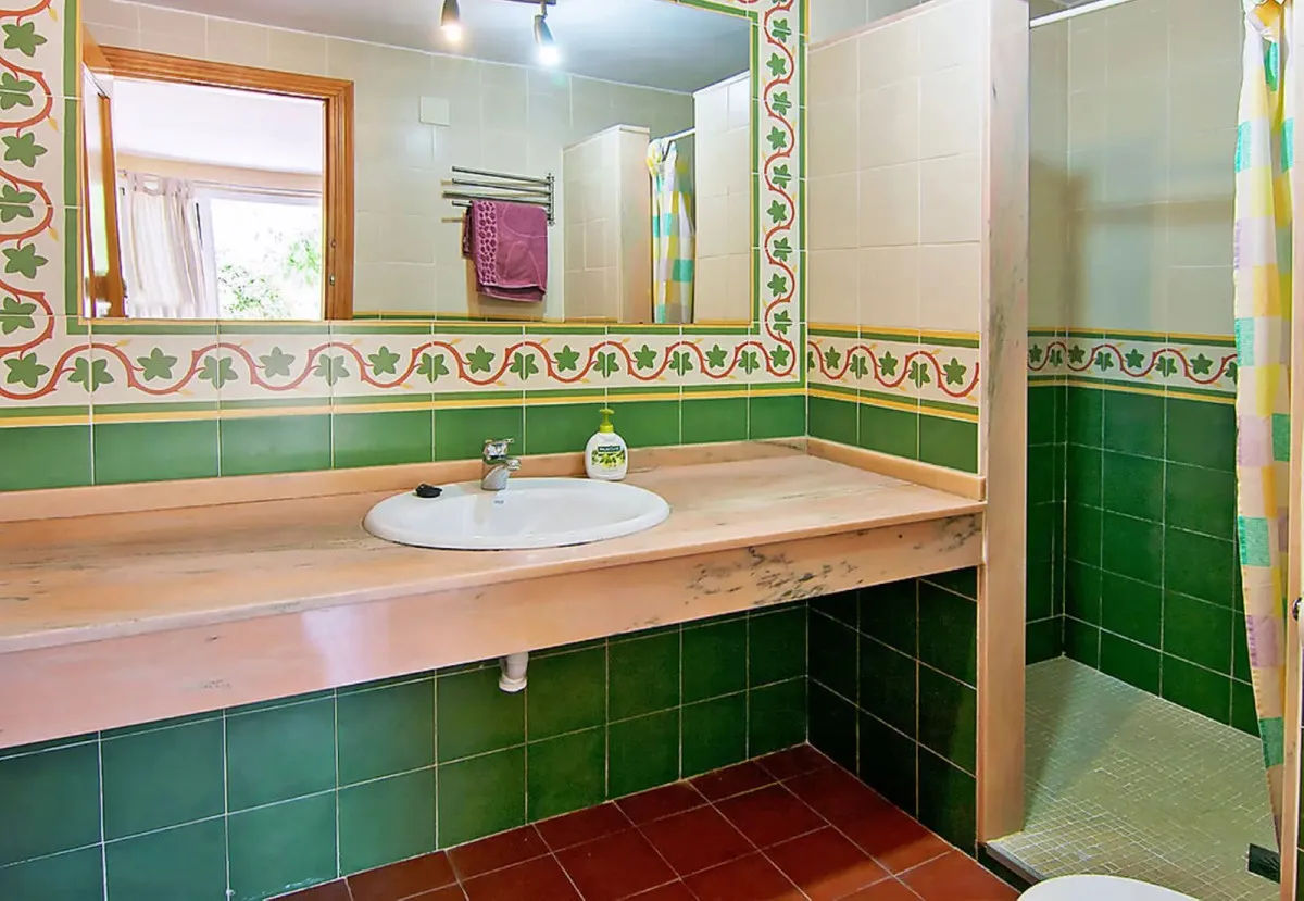 dc5c63cd-d51d-4842-8661-67c3c3ec4d17