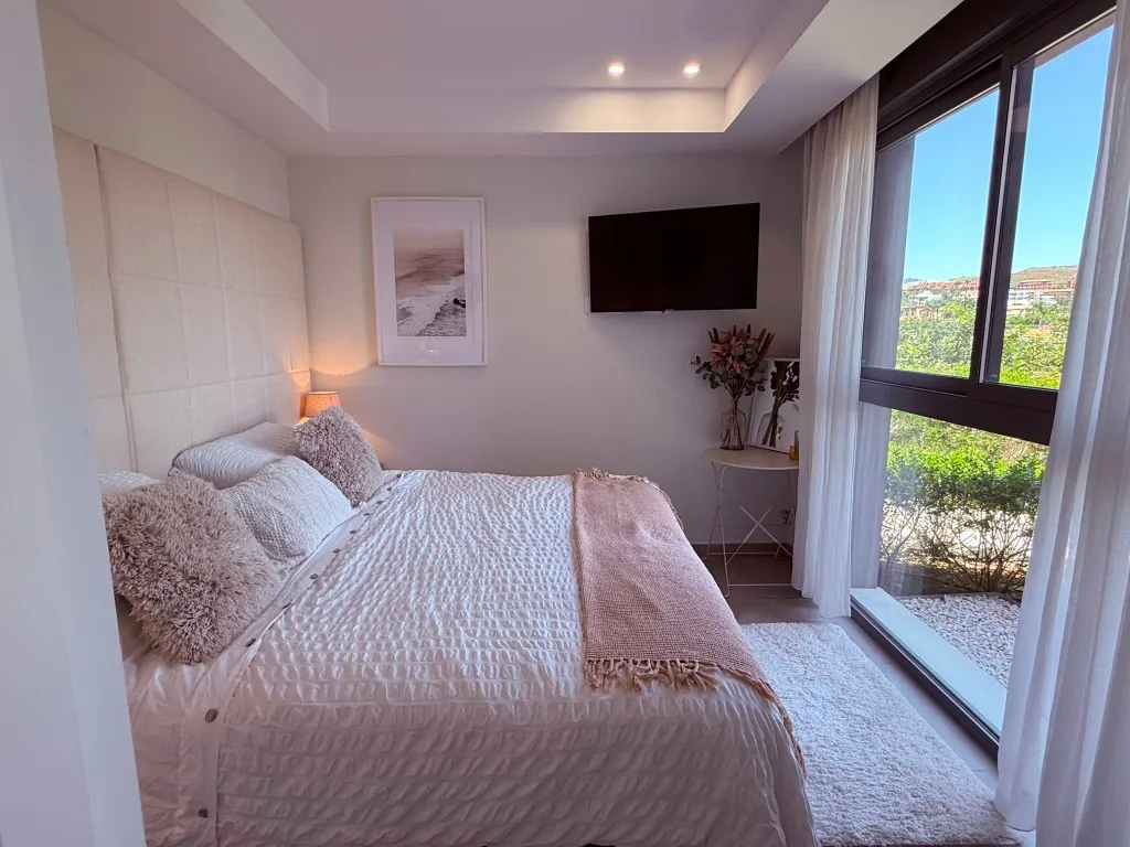 3a55ed12-090b-4e8e-9fe0-3c43181b1795