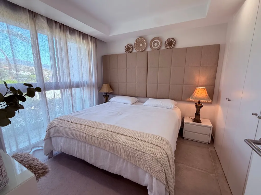 ad38f85b-d635-40a5-ba83-6e63c7a50ab3