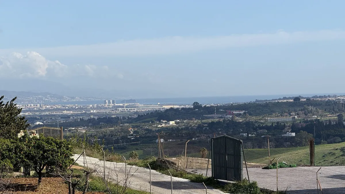 2381148e-a7e8-4a5f-b9ad-52164196b62f