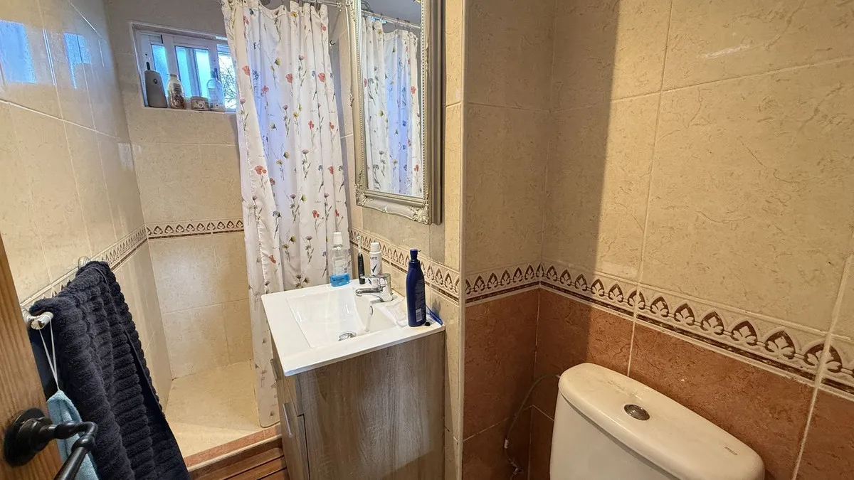 b9a0399f-e27a-41bd-bb97-a4c941474bdd