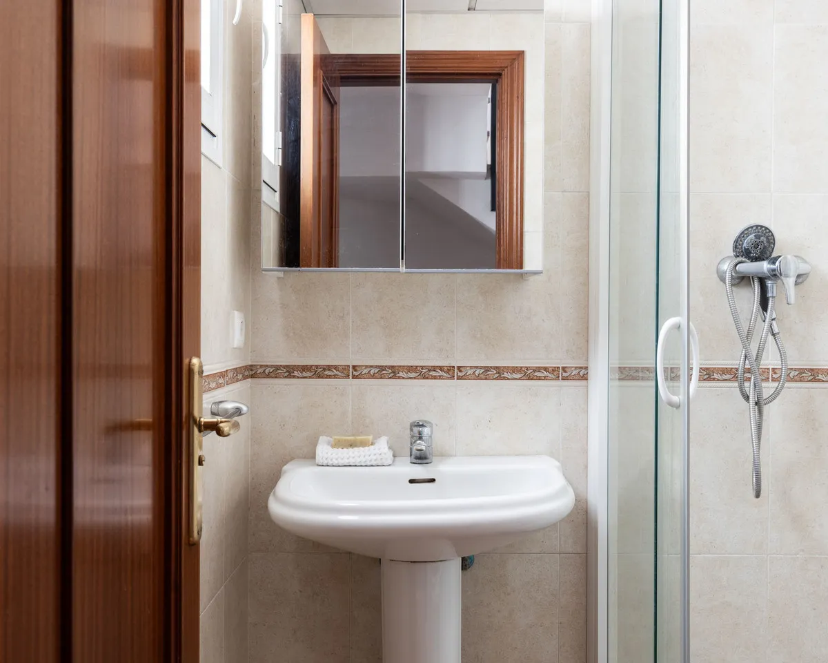 75e37c3b-448d-4bf3-b0d2-95e0a5746a89