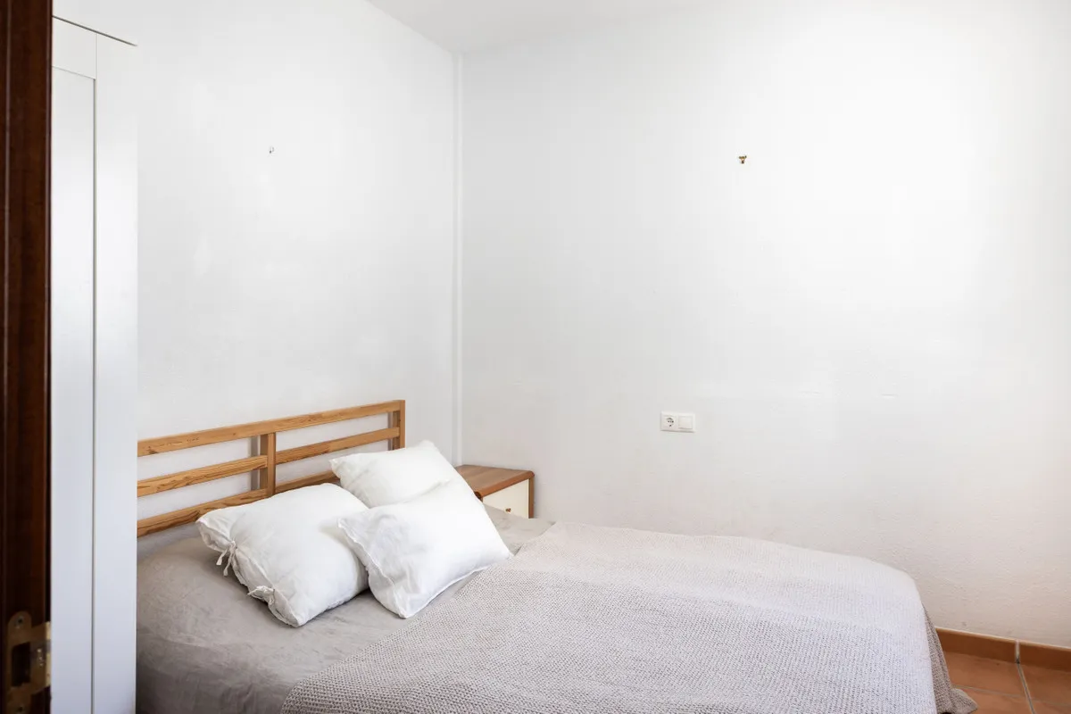 a92eb080-656f-4410-ab16-c2820443d9c2