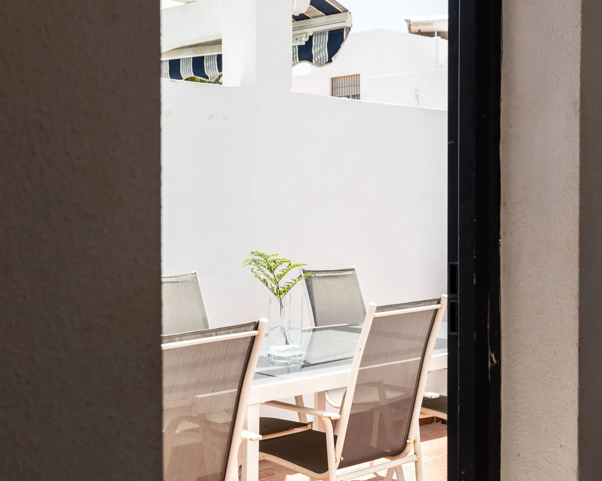 ab3f02c5-811a-4a54-9f39-627fa0285f63