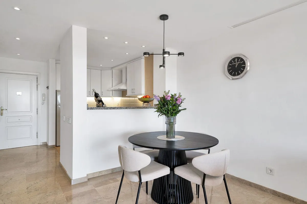 258655f3-59a1-47db-bb37-3b28a05c40a6