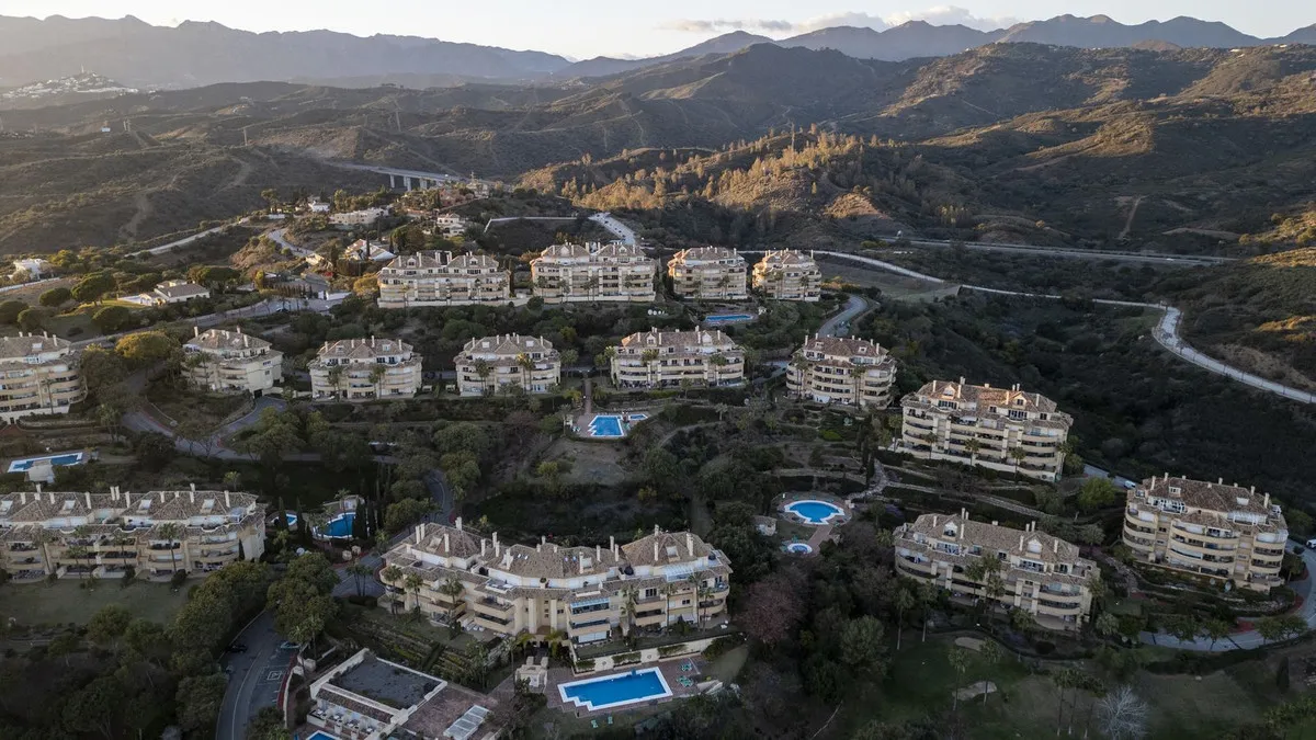 2adf6349-b967-4801-b737-1e1c0f98be06