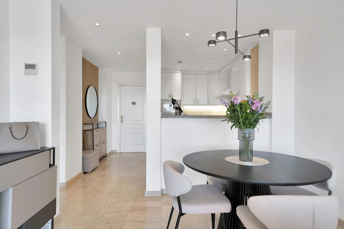 32b7fedb-3986-4971-877c-29e8b771ac0c