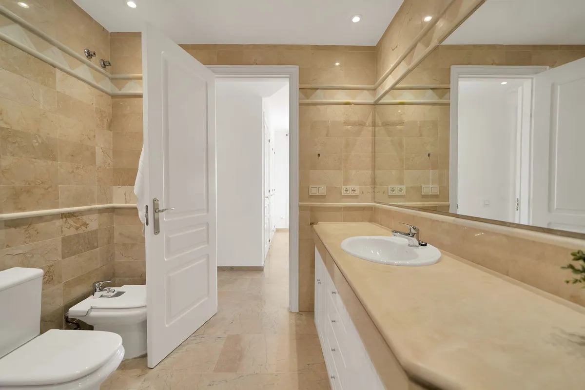 684ab4de-7b5d-41ae-9118-9ea2834b8a23