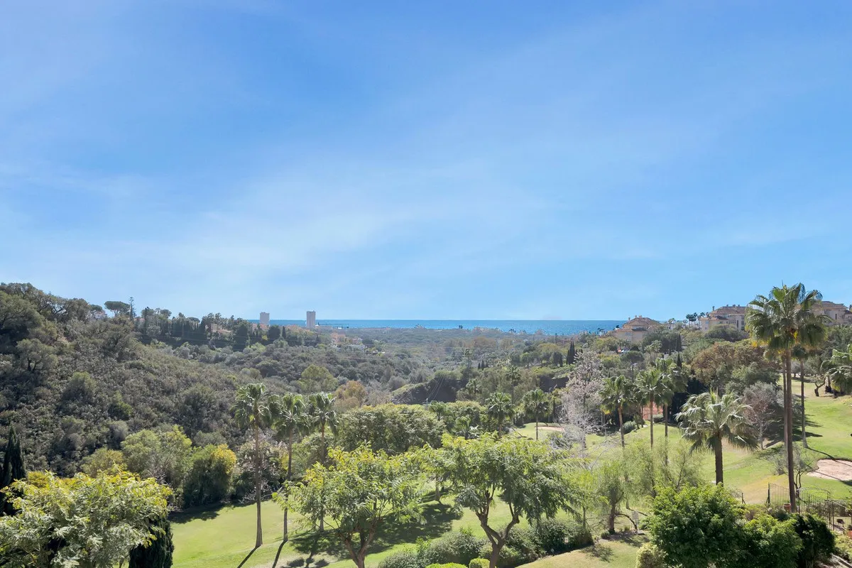 73e34e49-da3c-41ae-b411-6405abd2c71d