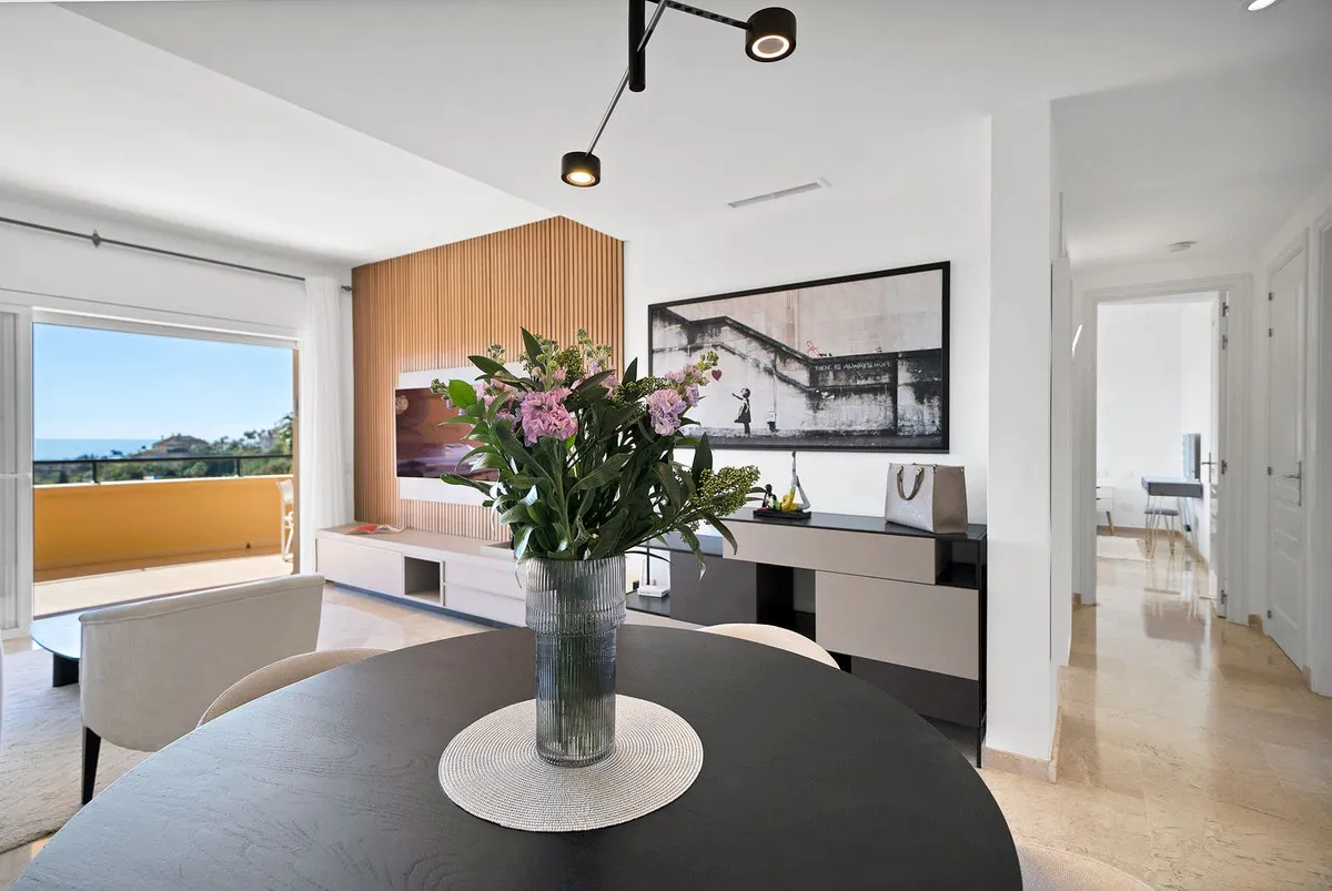 c9d124ee-3f59-4809-9ccb-d56acb24108d