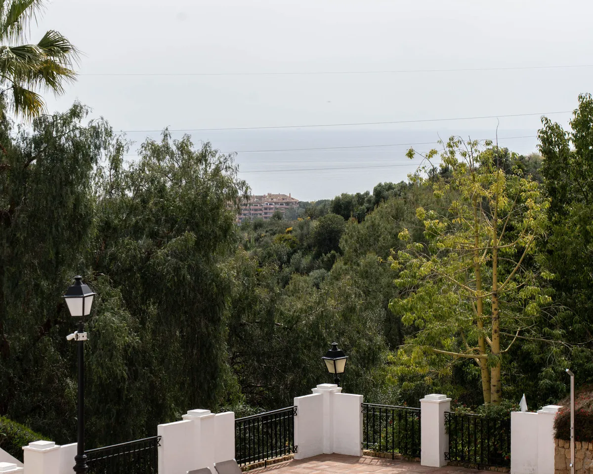 23cc83c0-f961-4d38-890c-b9ad0be53f2d