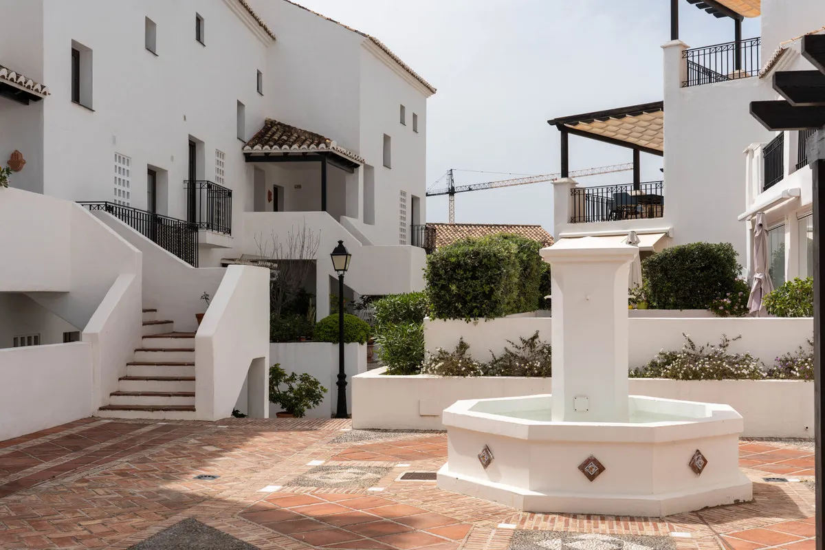 3c1612c8-203f-483d-b932-ae3d3a1f0405