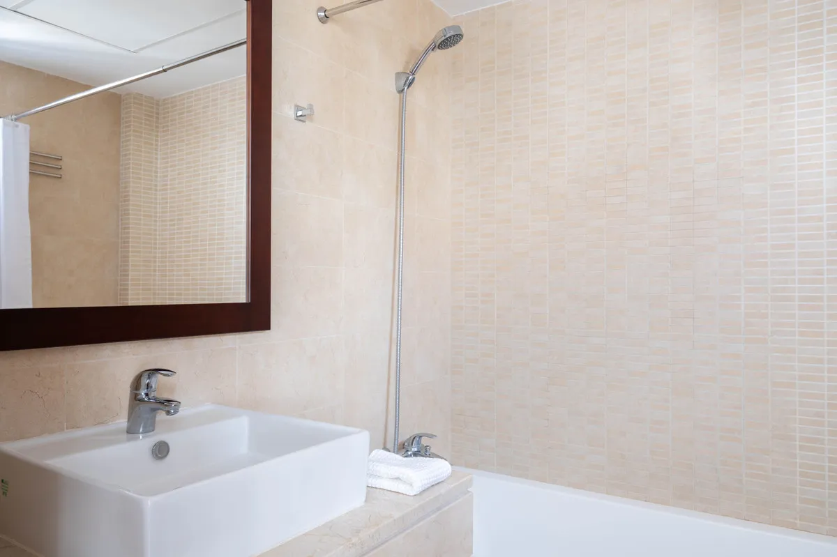 431c55e3-1567-43b3-8c82-5837783e8637