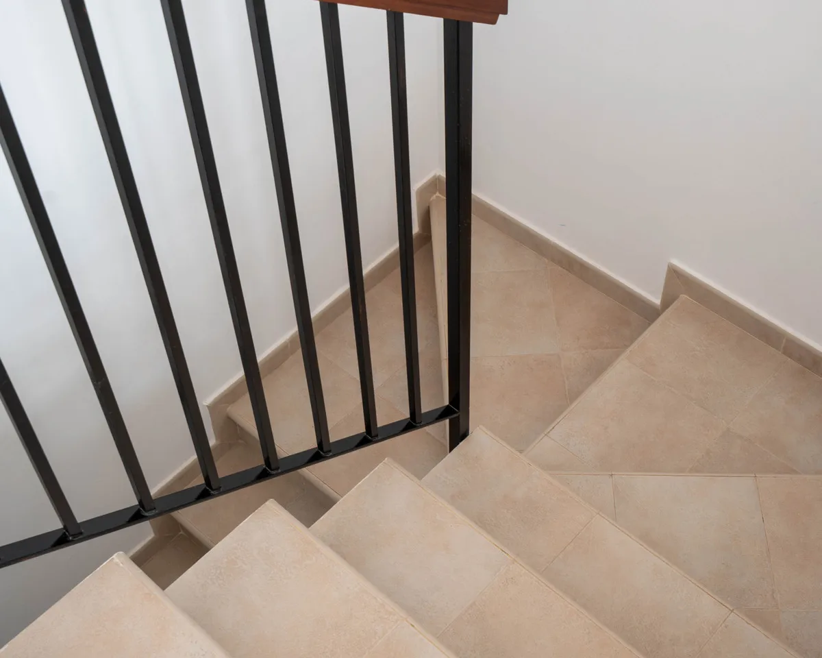 6b2f4fb5-313a-44da-9166-ddb572060503