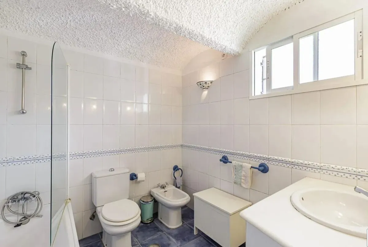 0d4de149-2133-4ac1-b527-6cb62672da1f