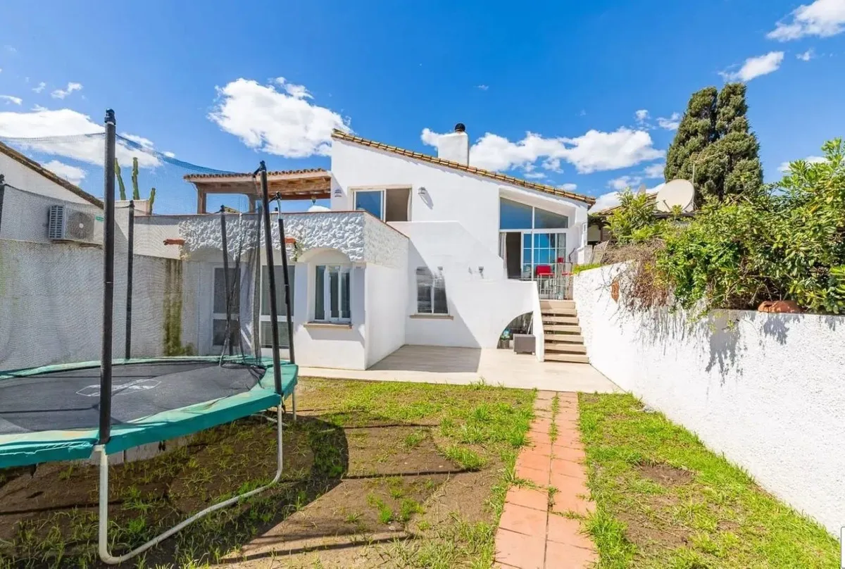 a5b85583-6941-4ae1-9d7f-ef0e2eafe806