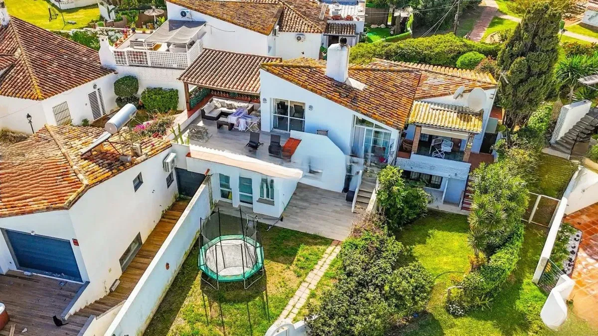 bea23ba5-47dd-4276-800d-e8b2e28f3a9e