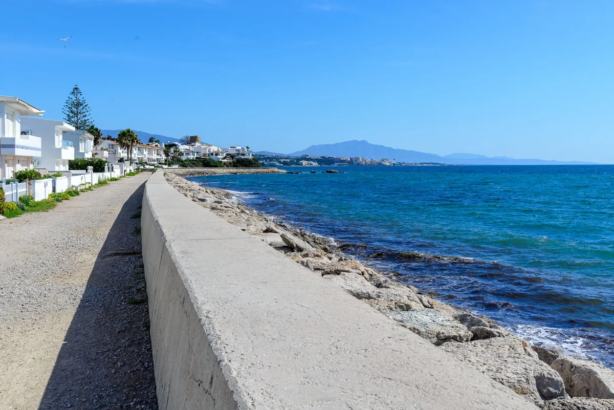 40f89fb6-99e0-4ab8-bec1-d1aa41352a56