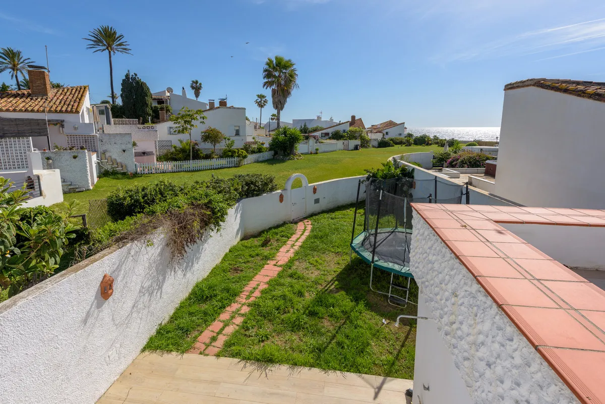 56abf204-f94b-4c3d-a9ed-4507f13ebe8f