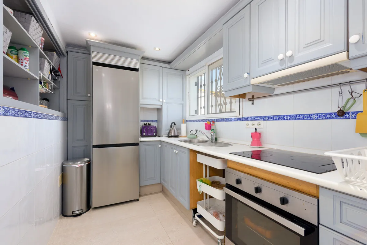 69bb0966-f472-45d5-90cc-ba3309a84076