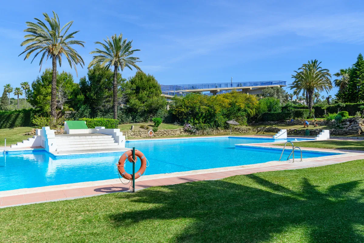 6c9af5a8-ad6a-47fb-a986-49e2c2436191